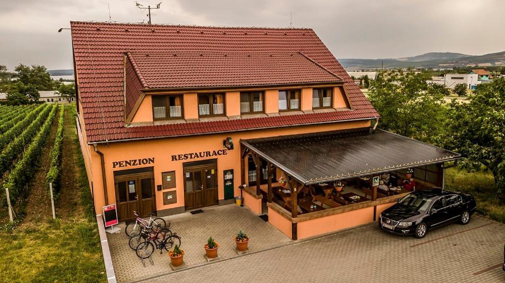 Penzion s restaurací na Furhaple Šakvice Exterior foto
