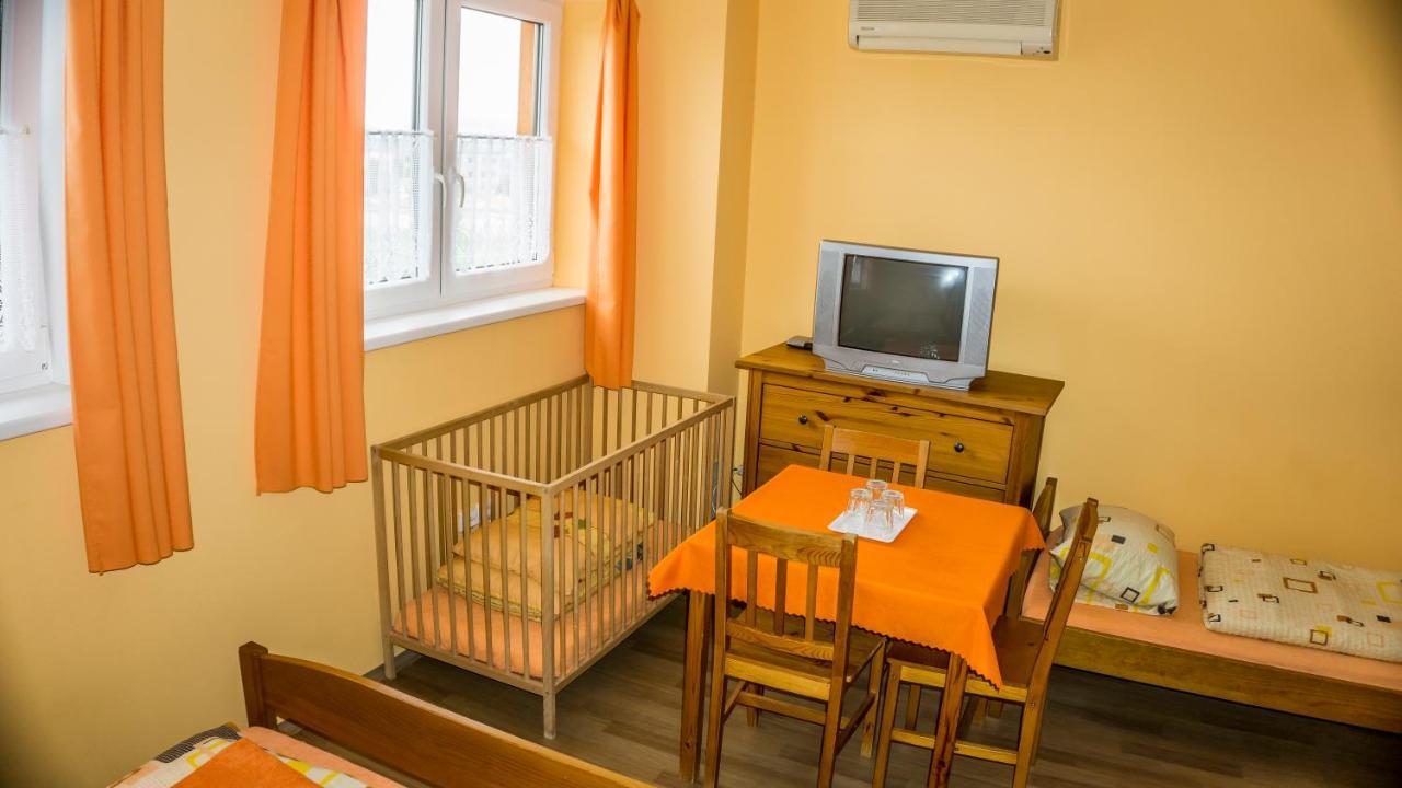 Penzion s restaurací na Furhaple Šakvice Exterior foto